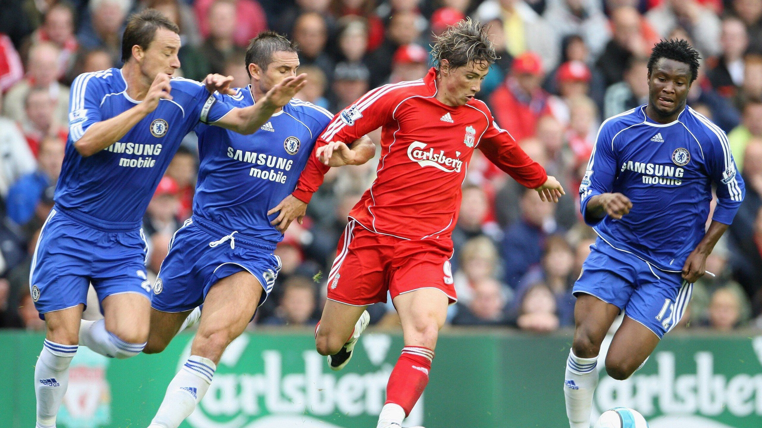 慢动作回放:比赛中的经典瞬间解析,比赛时的动作